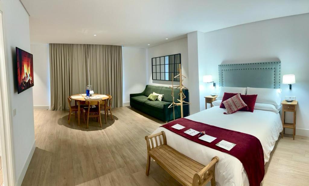 צ'יפיונה Apartamentos Turisticos La Plaza מראה חיצוני תמונה
