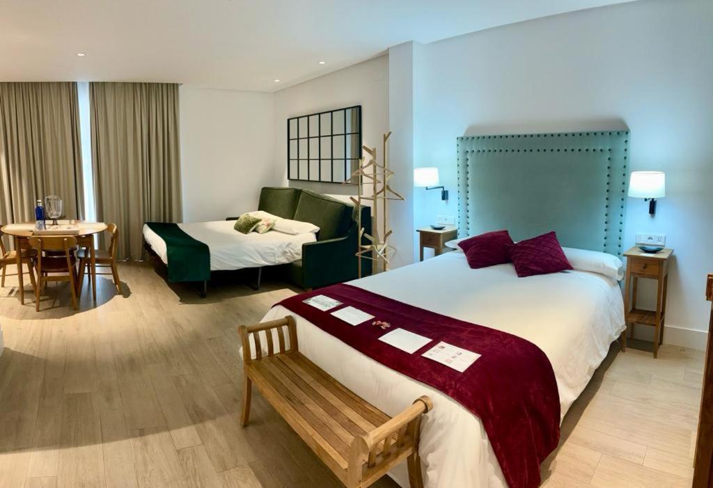 צ'יפיונה Apartamentos Turisticos La Plaza מראה חיצוני תמונה