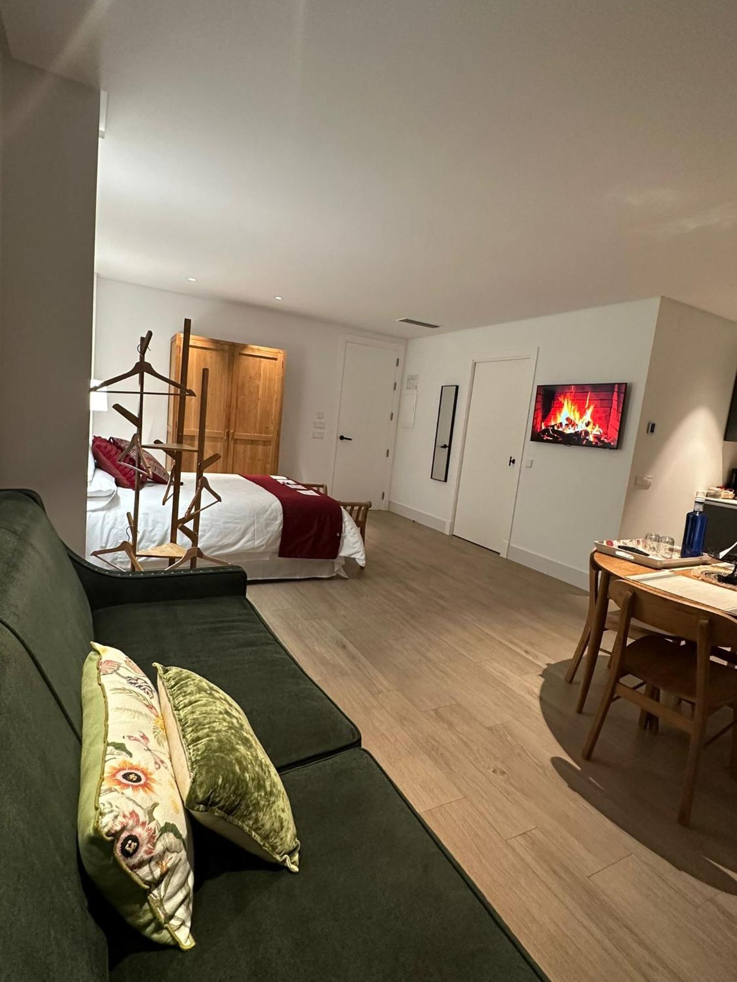 צ'יפיונה Apartamentos Turisticos La Plaza מראה חיצוני תמונה