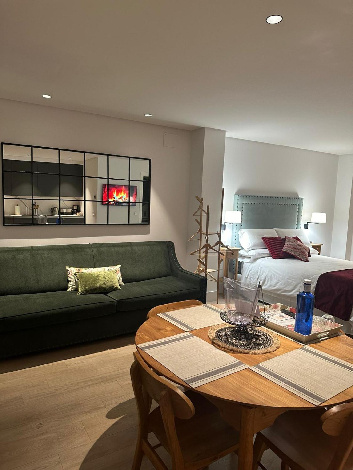 צ'יפיונה Apartamentos Turisticos La Plaza מראה חיצוני תמונה
