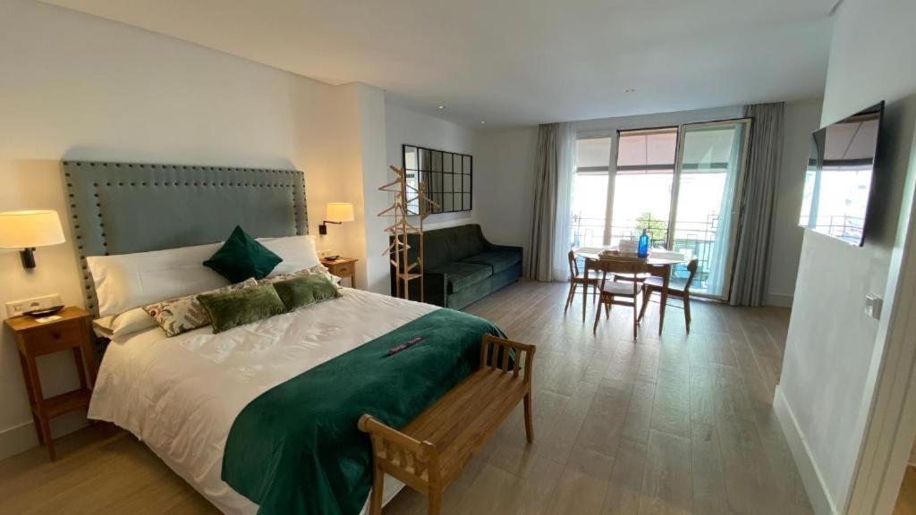 צ'יפיונה Apartamentos Turisticos La Plaza מראה חיצוני תמונה